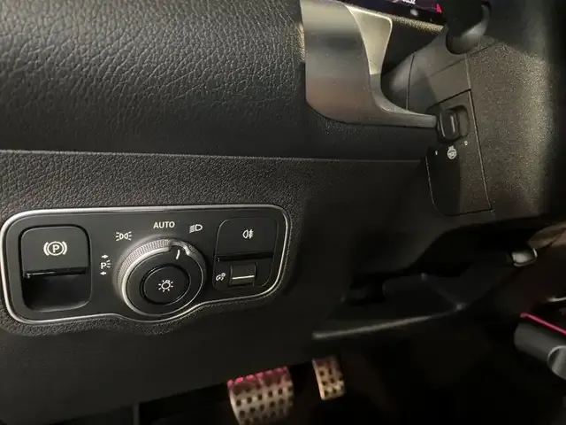Mercedes-Benz EQB 350