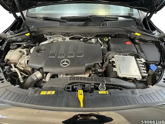 Mercedes-Benz GLA 220