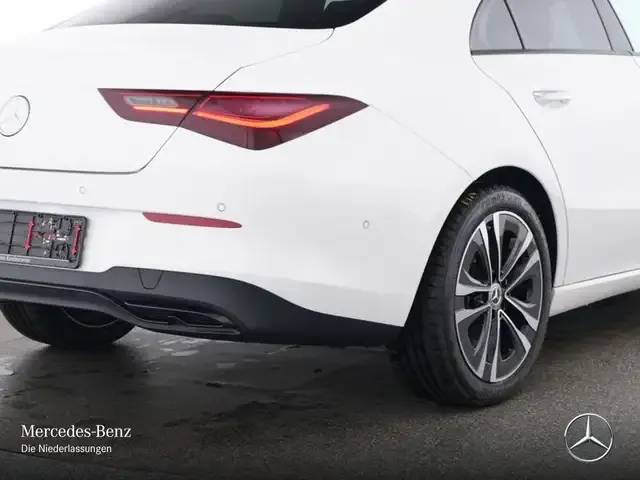 Mercedes-Benz CLA 180