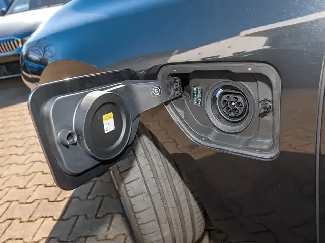 BMW 750