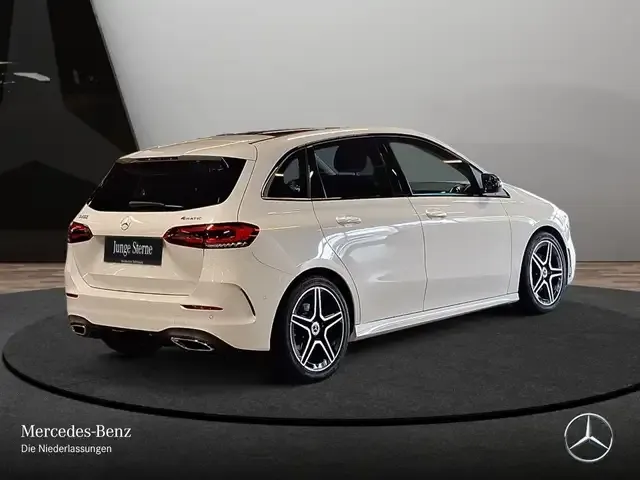 Mercedes-Benz B 200