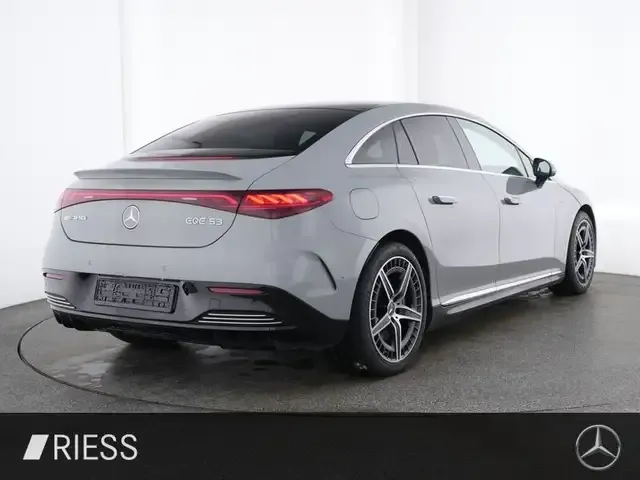 Mercedes-Benz EQE 53
