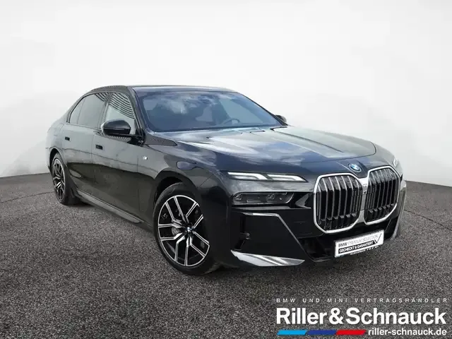 BMW 750