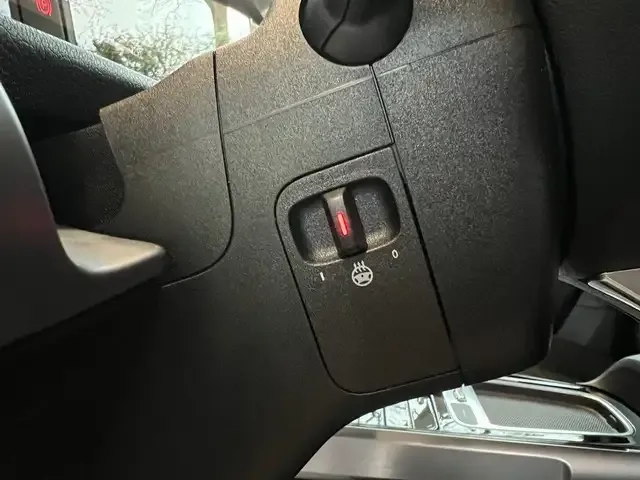 Mercedes-Benz GLB 220