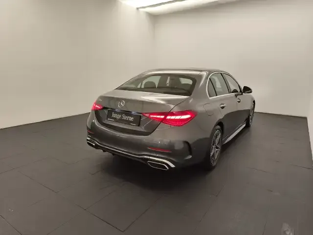 Mercedes-Benz C 220