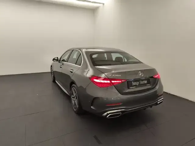 Mercedes-Benz C 220