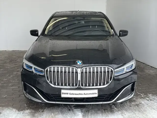 BMW 750