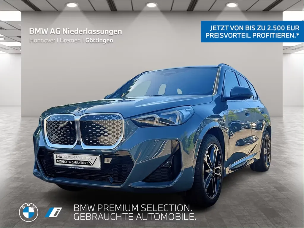 BMW iX1