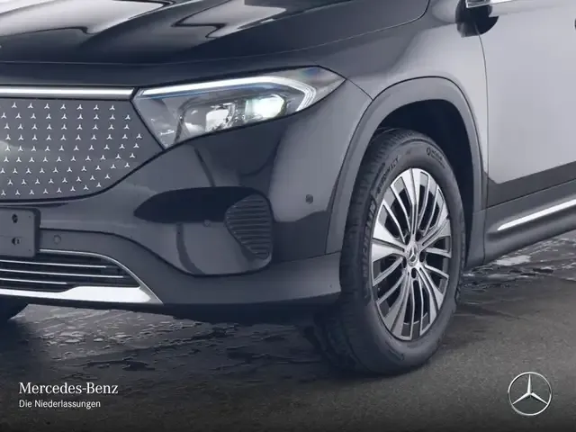 Mercedes-Benz EQB 300