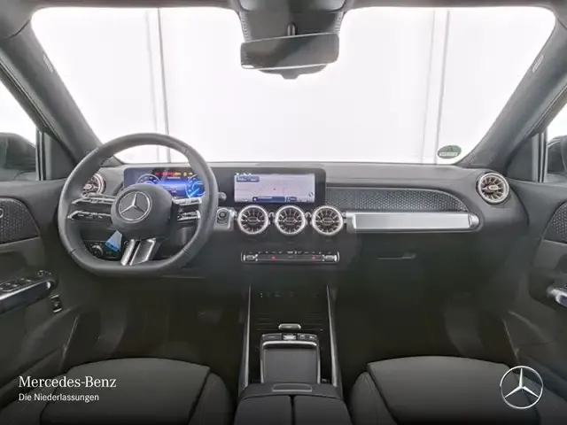 Mercedes-Benz EQB 300