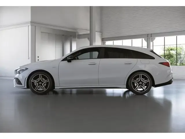 Mercedes-Benz CLA 180