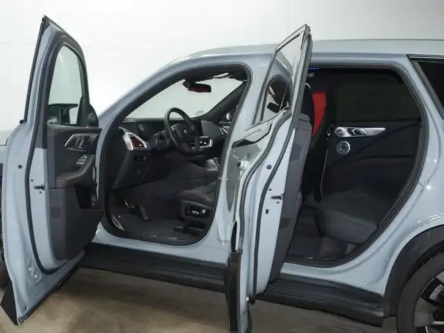 BMW XM