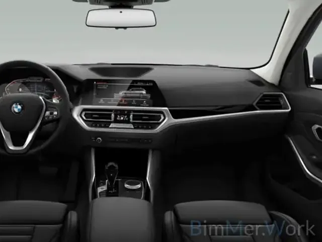BMW 330