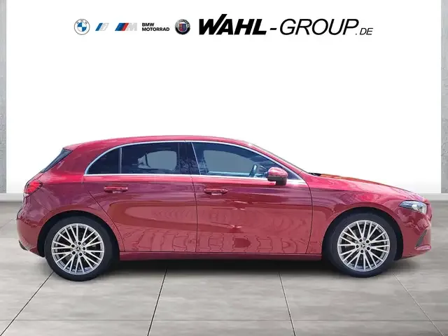 Mercedes-Benz A 220