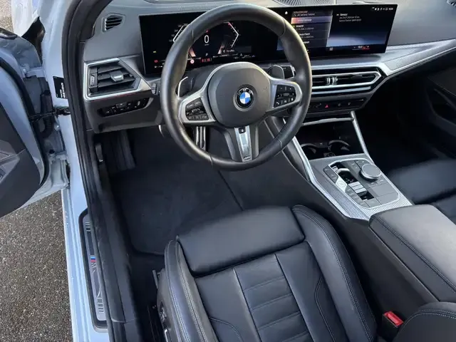 BMW 330