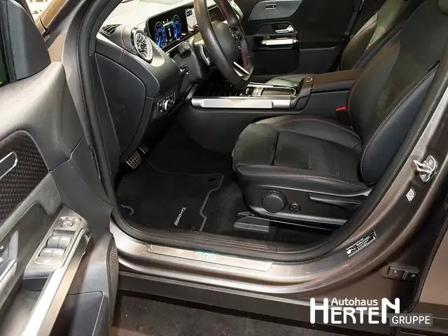 Mercedes-Benz EQB 350