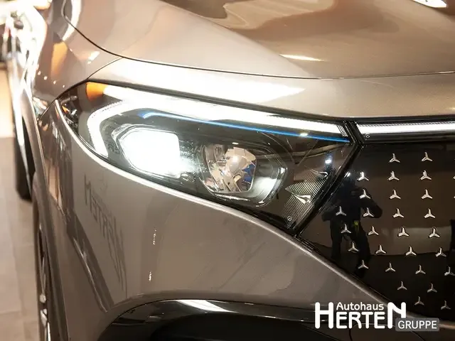 Mercedes-Benz EQB 350