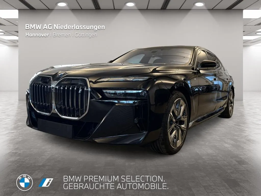 BMW i7