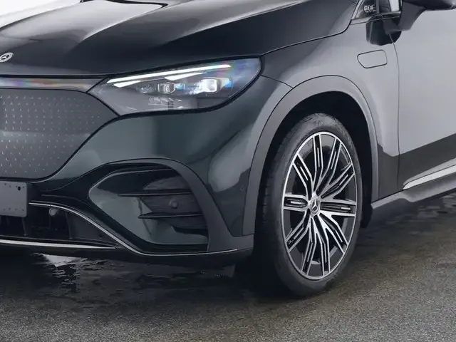 Mercedes-Benz EQE SUV