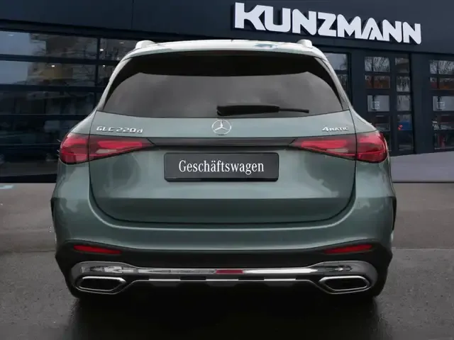 Mercedes-Benz GLC 220