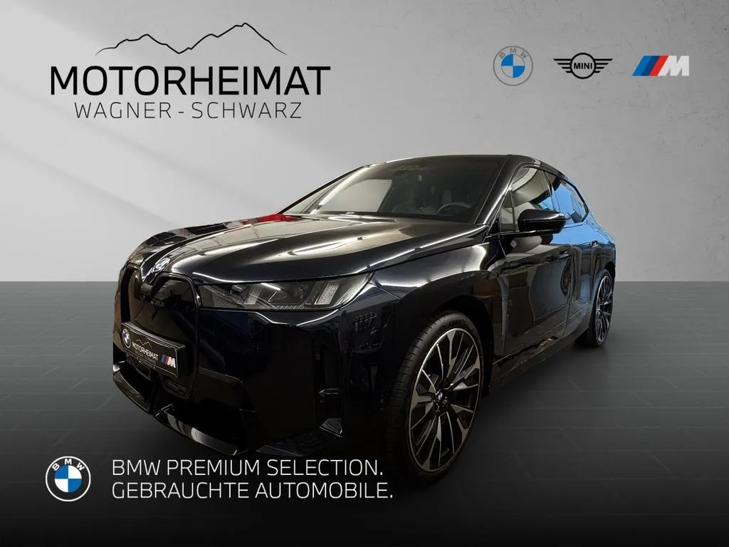 BMW iX