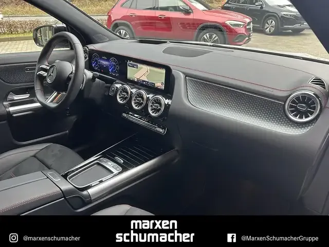 Mercedes-Benz EQA 300