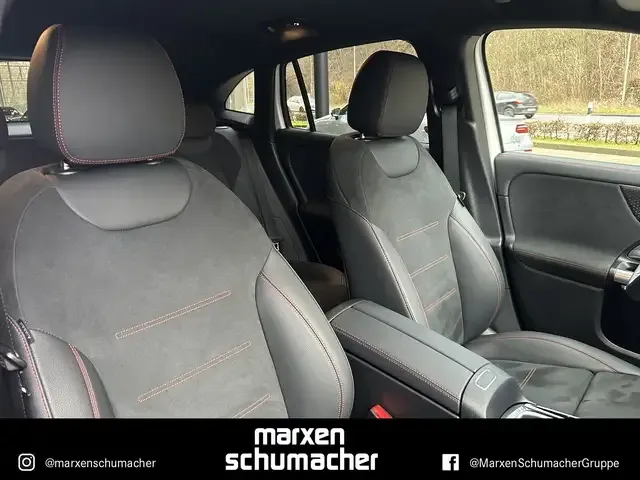 Mercedes-Benz EQA 300