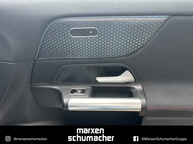 Mercedes-Benz EQA 300