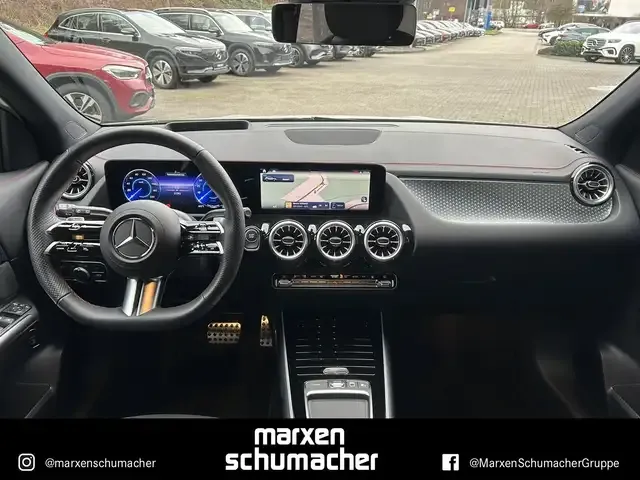 Mercedes-Benz EQA 300