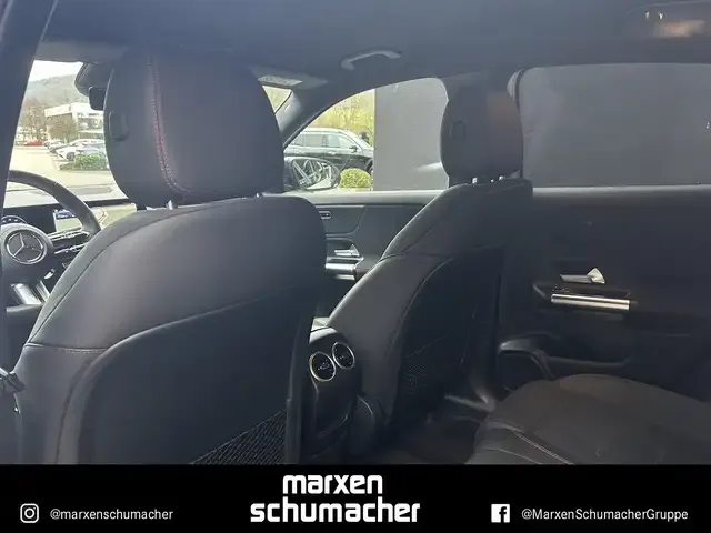 Mercedes-Benz EQA 300