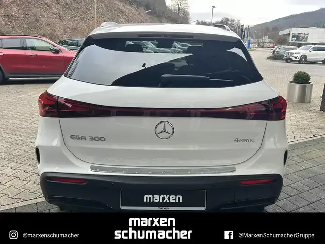 Mercedes-Benz EQA 300