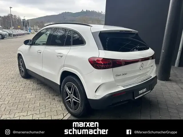 Mercedes-Benz EQA 300