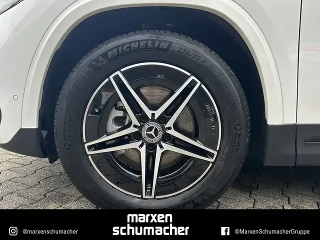 Mercedes-Benz EQA 300