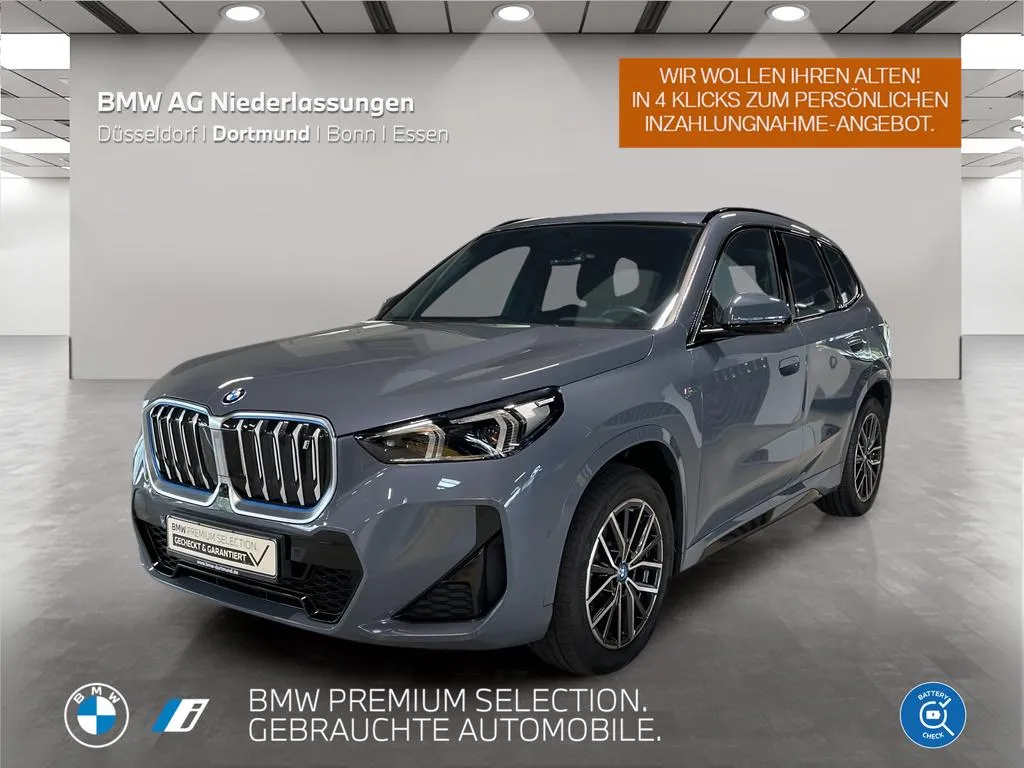 BMW iX1