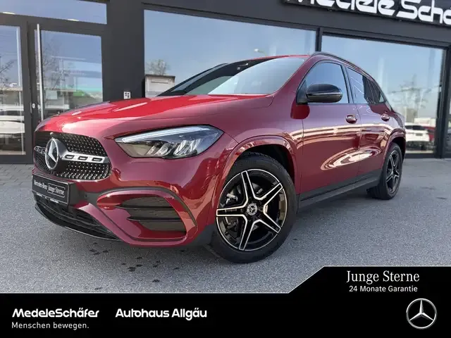 Mercedes-Benz GLA 200