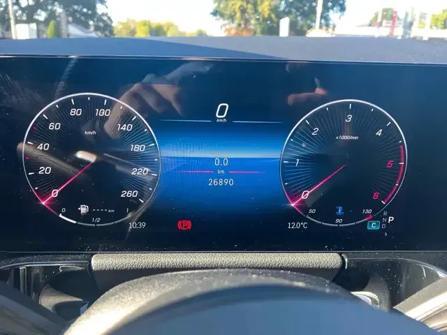 Mercedes-Benz GLA 220