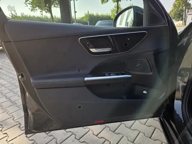 Mercedes-Benz C 180