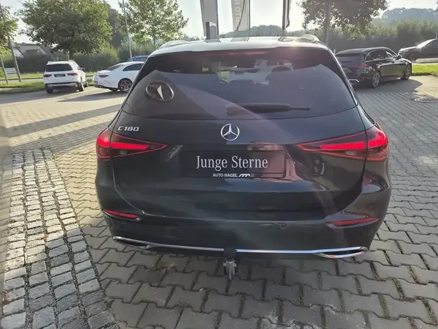 Mercedes-Benz C 180