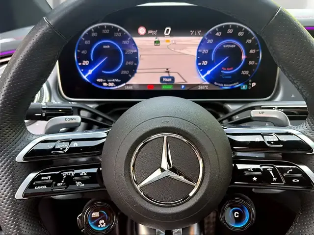 Mercedes-Benz EQE 43