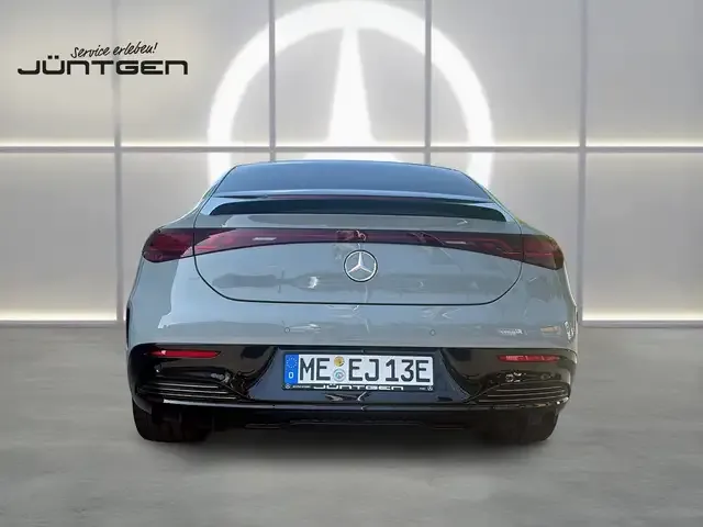 Mercedes-Benz EQE 43