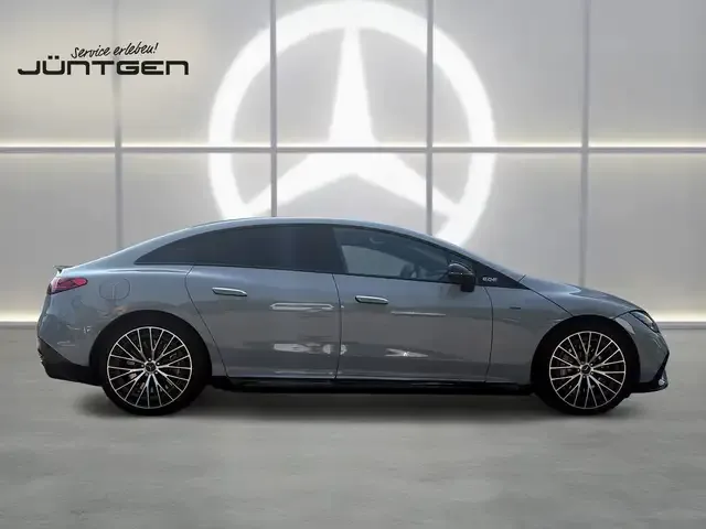 Mercedes-Benz EQE 43