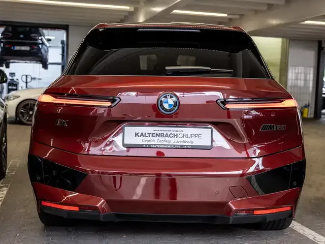 BMW iX