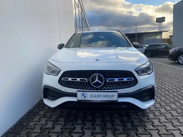 Mercedes-Benz Sonstige