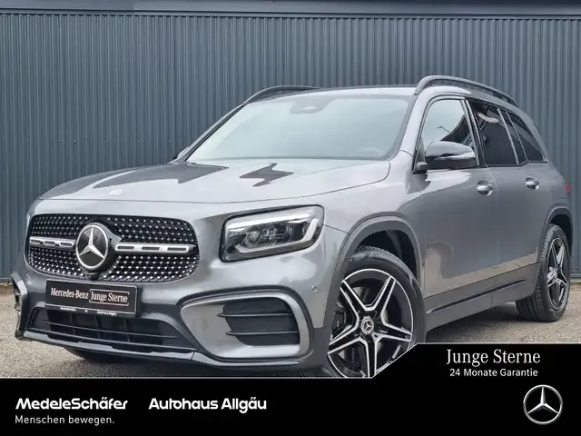 Mercedes-Benz GLB 220