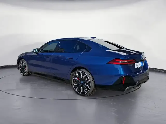BMW 550