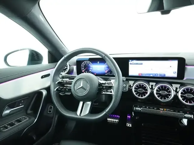 Mercedes-Benz CLA 220