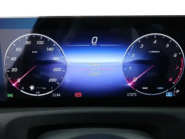 Mercedes-Benz CLA 220