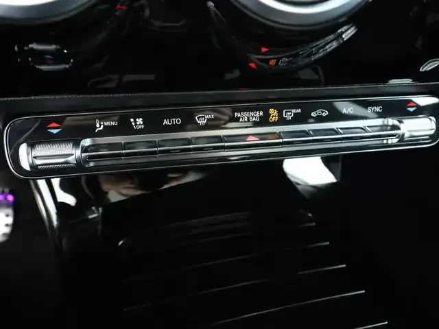 Mercedes-Benz CLA 220