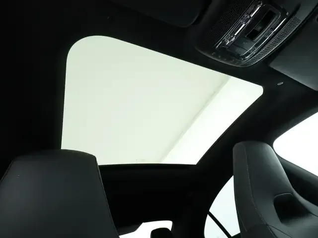 Mercedes-Benz CLA 220