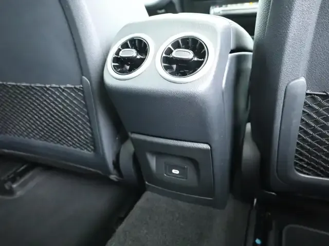 Mercedes-Benz CLA 220